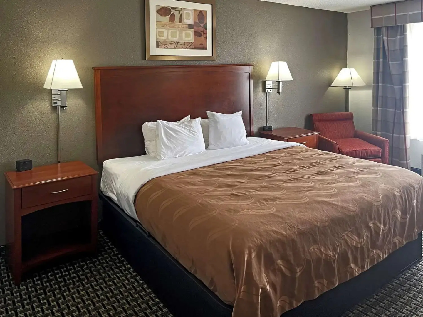 Quality Inn & Suites Cincinnati Sharonville