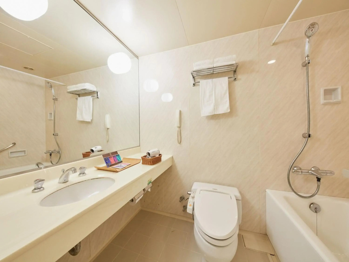 Rembrandt Hotel Ebina