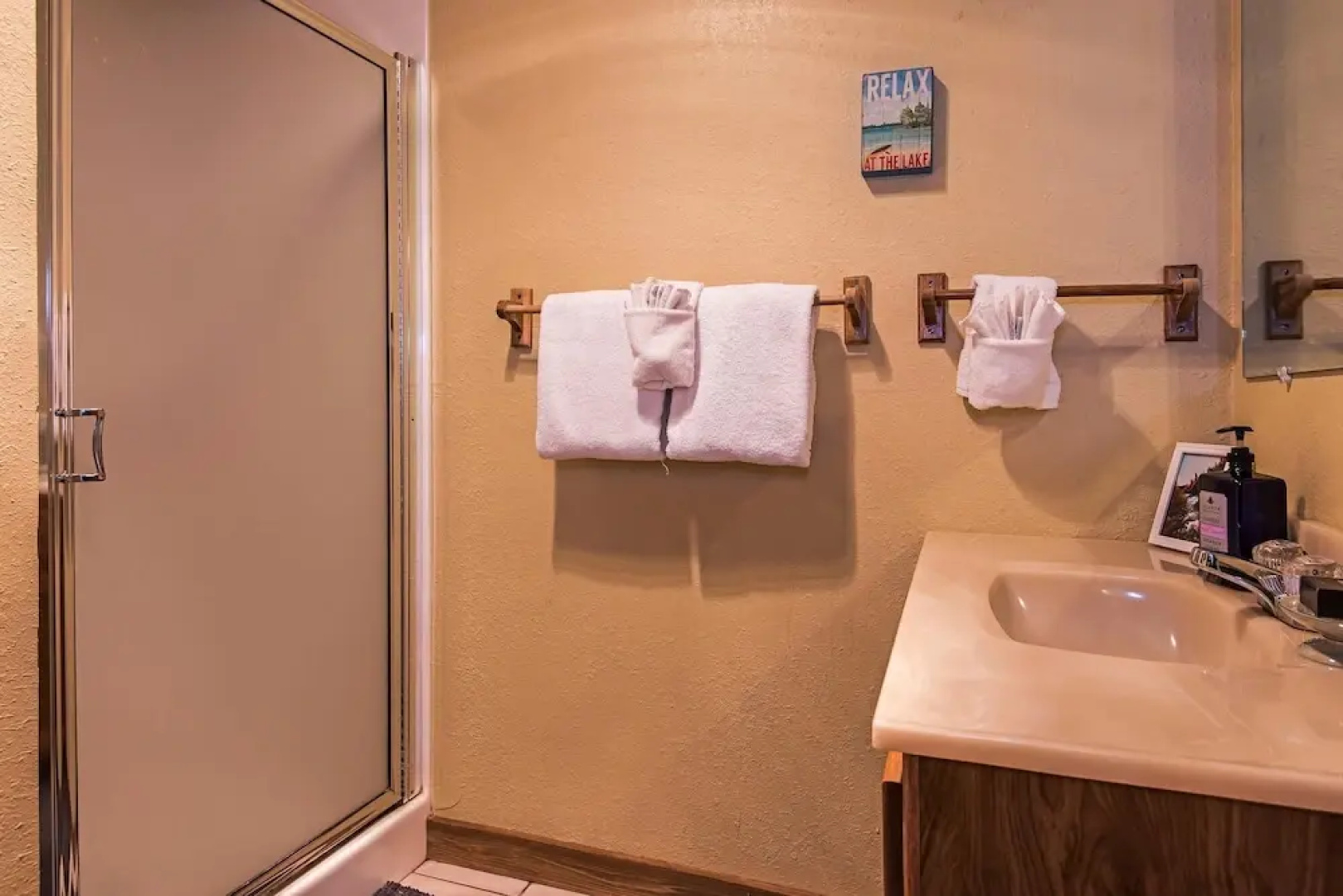 Cedar Cove Lodge