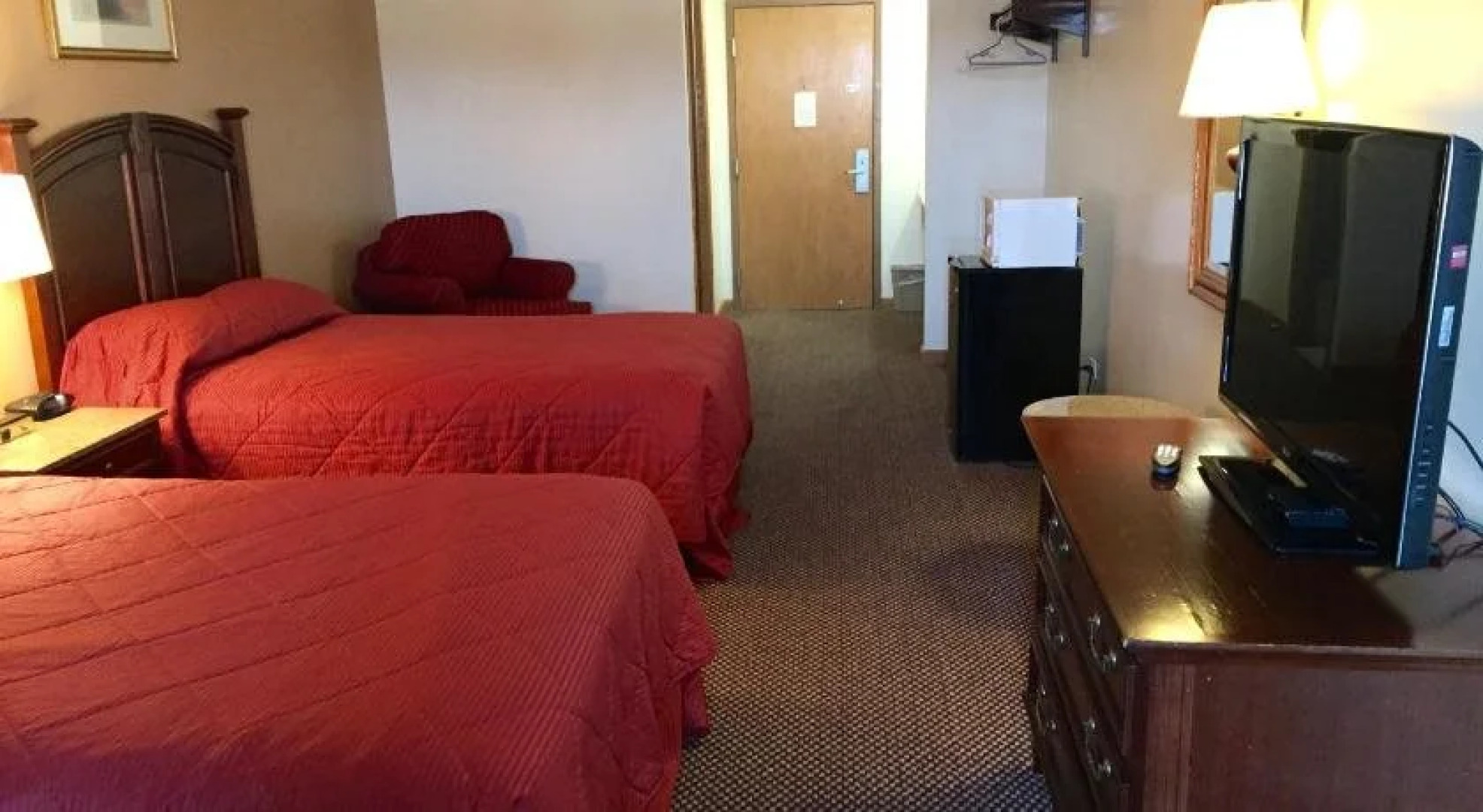 Executive Inn and Suites