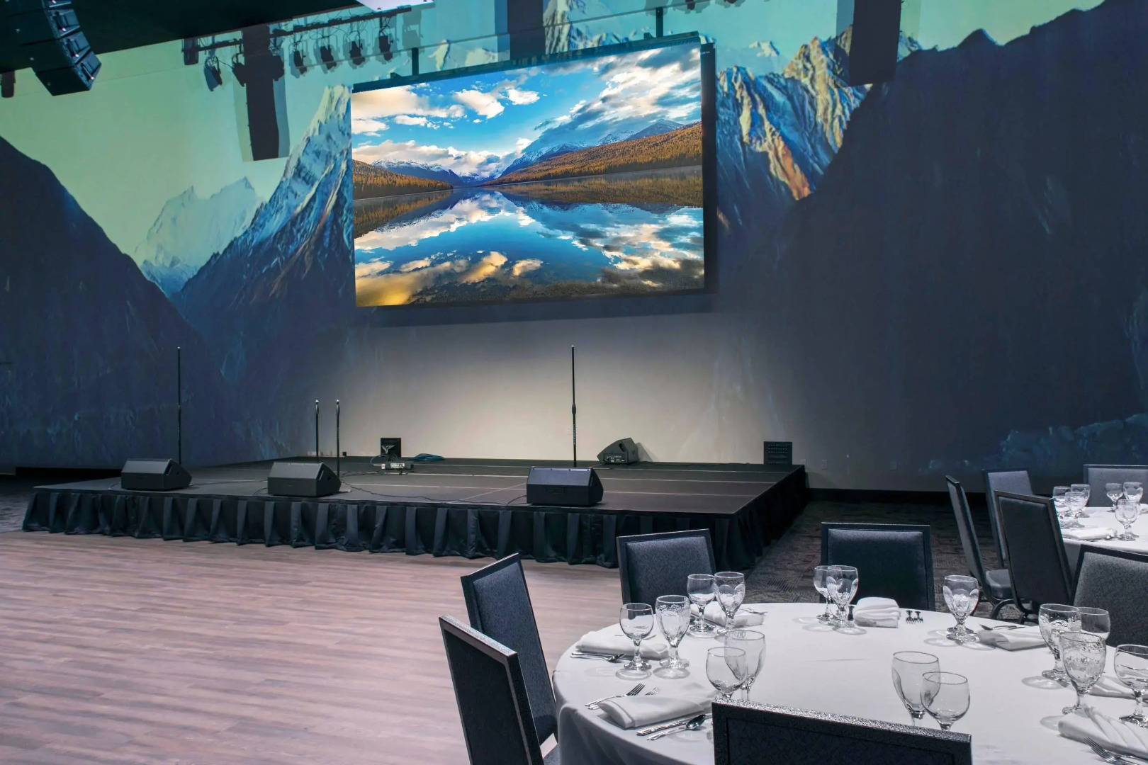 Copper King Hotel & Convention Center