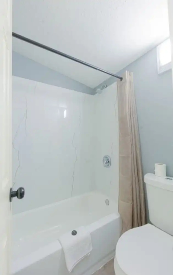 Sands Inn by OYO Winnie