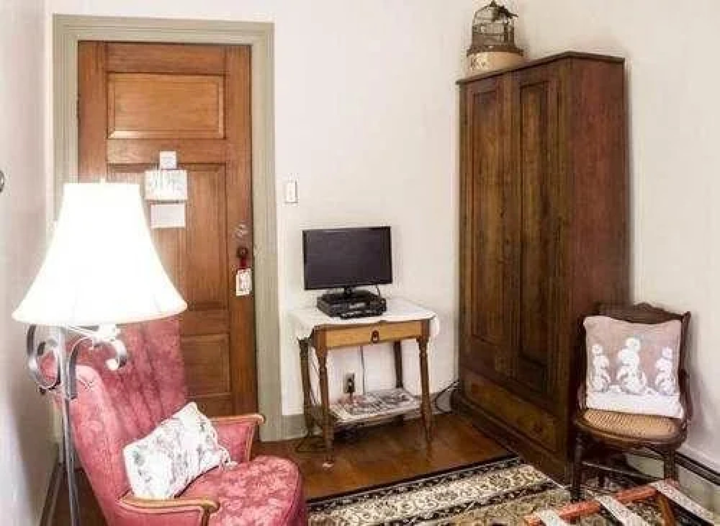 The Stagecoach Inn Bed and Breakfast Hotel