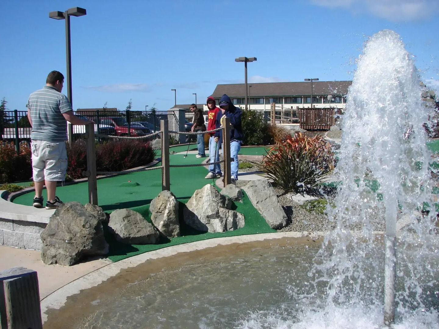 Emerald Dolphin Inn & Mini Golf