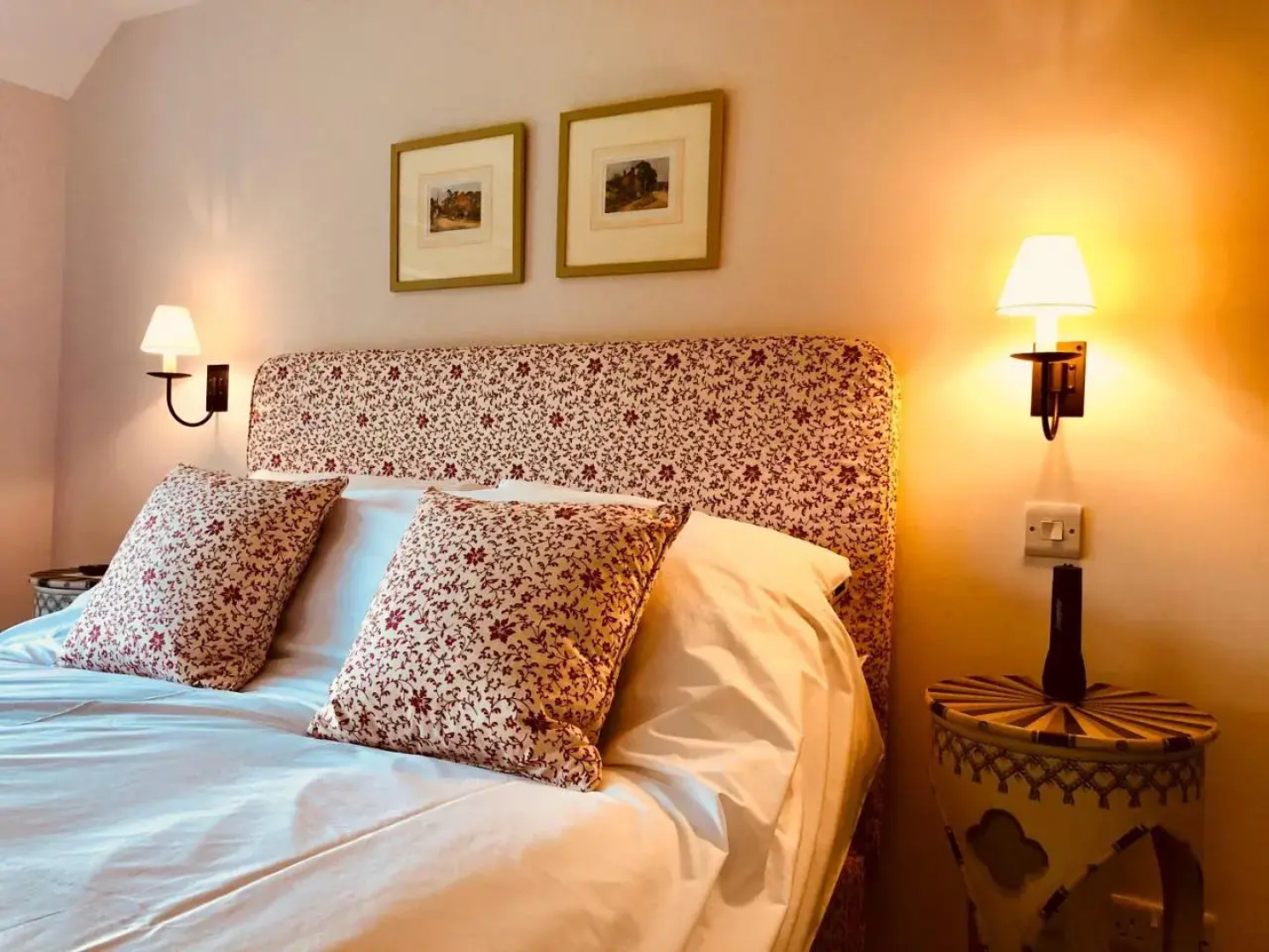 The Dorset Arms Cottages