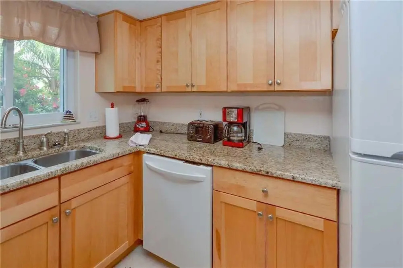 Waves 10 - Two Bedroom Condo