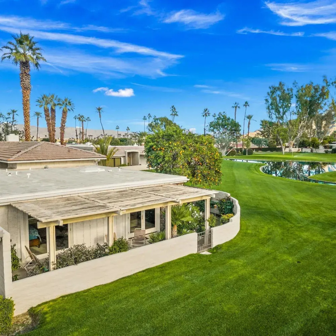 The Wells at Indian Wells - Free Golf Usage