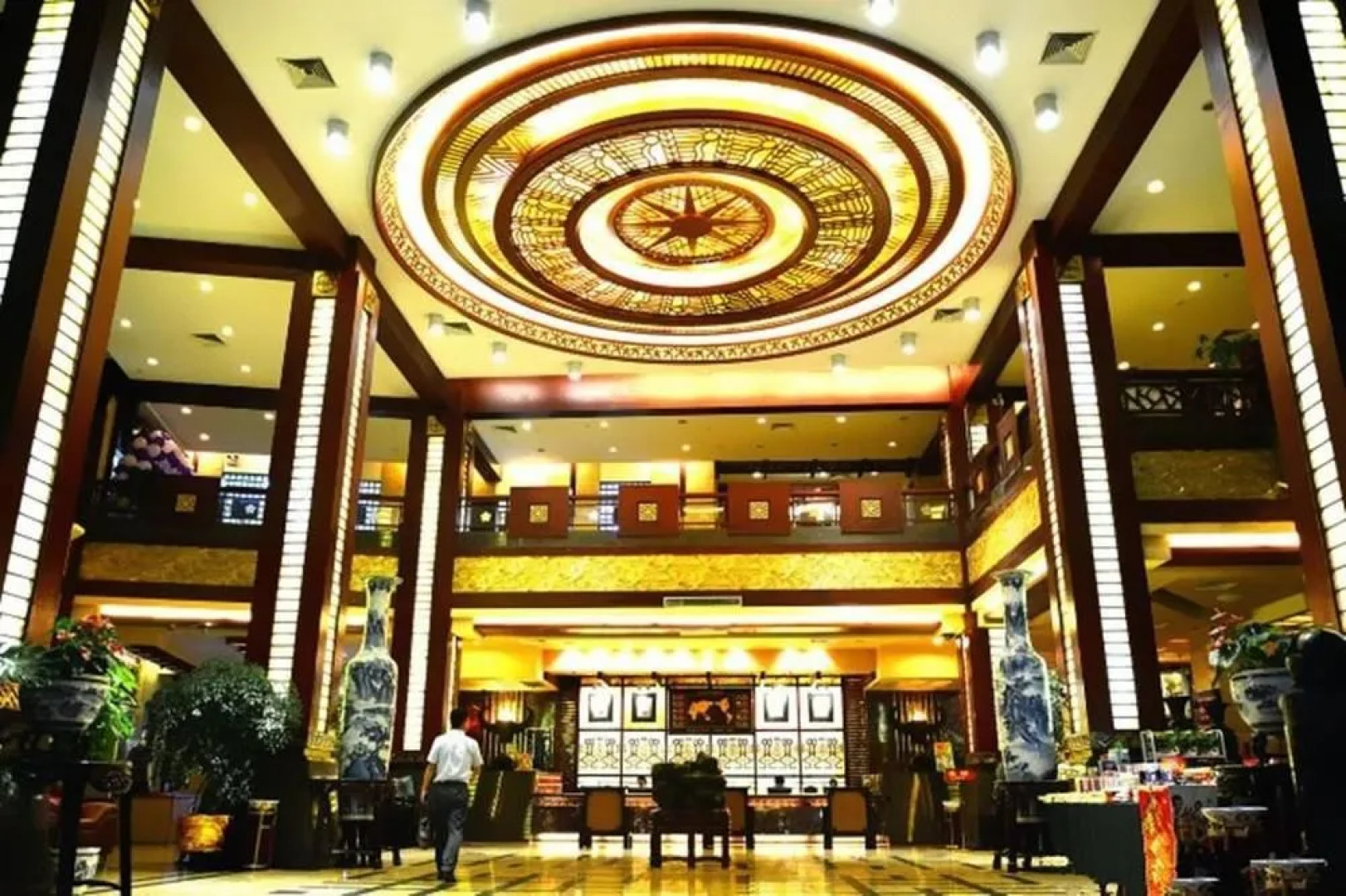 March Flower International Hotel