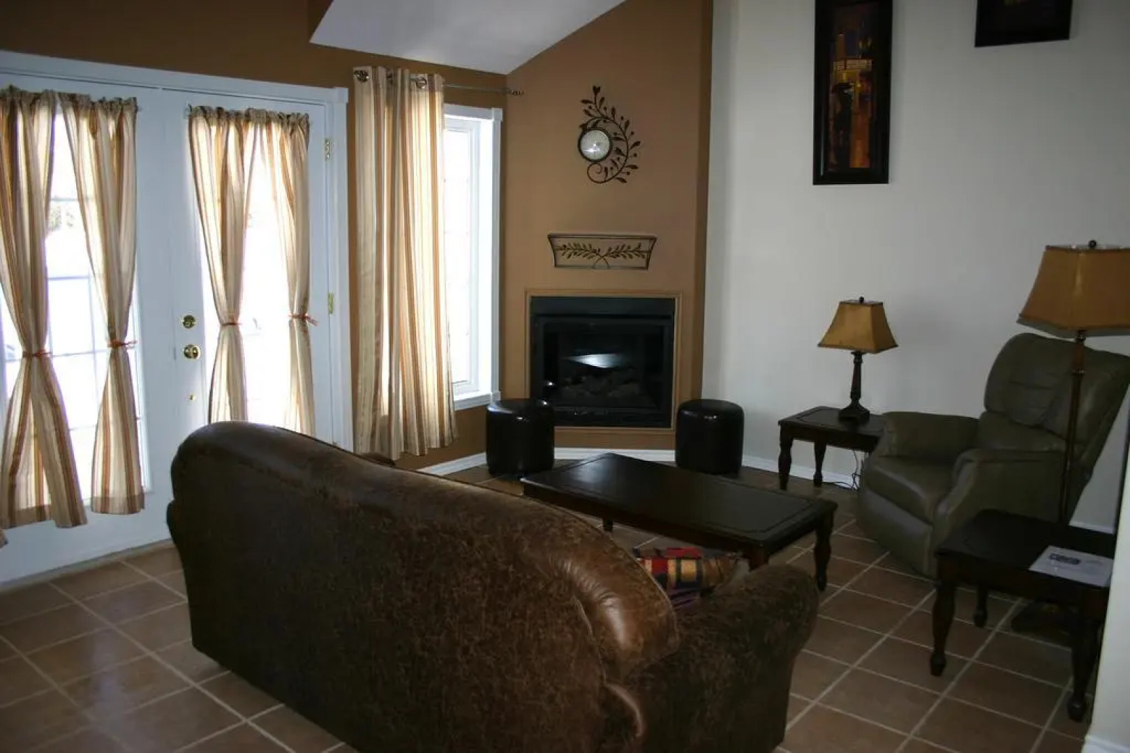 Auberge/Condotels Centre de Villégiature Pied du Mont Édouard