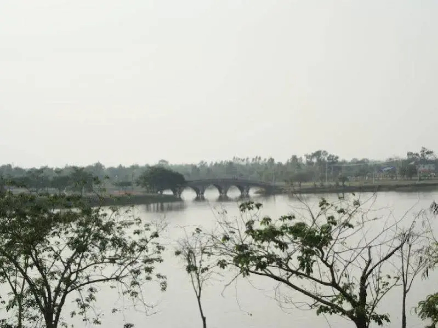 Suporn Lakeview Serviced Apartment & Homestay