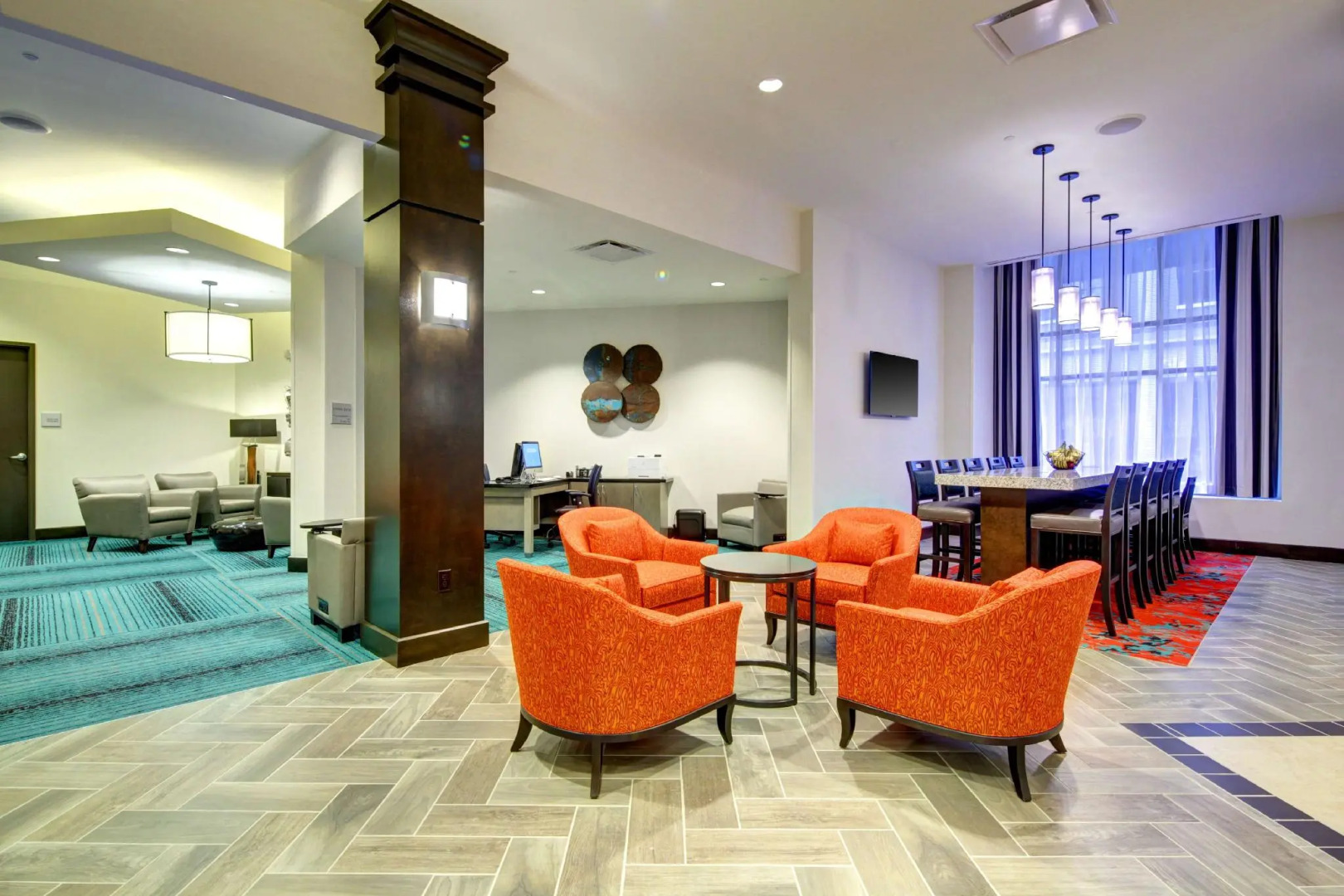Hampton Inn & Suites Roanoke-Downtown