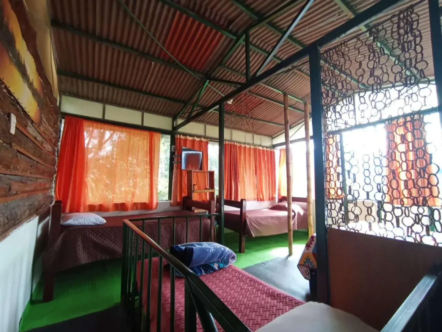 La Cigarra Cine y Cafe