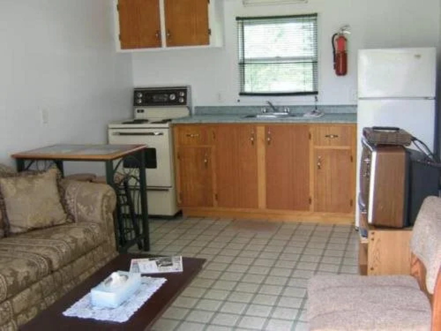 Summerside Motel & Cottages