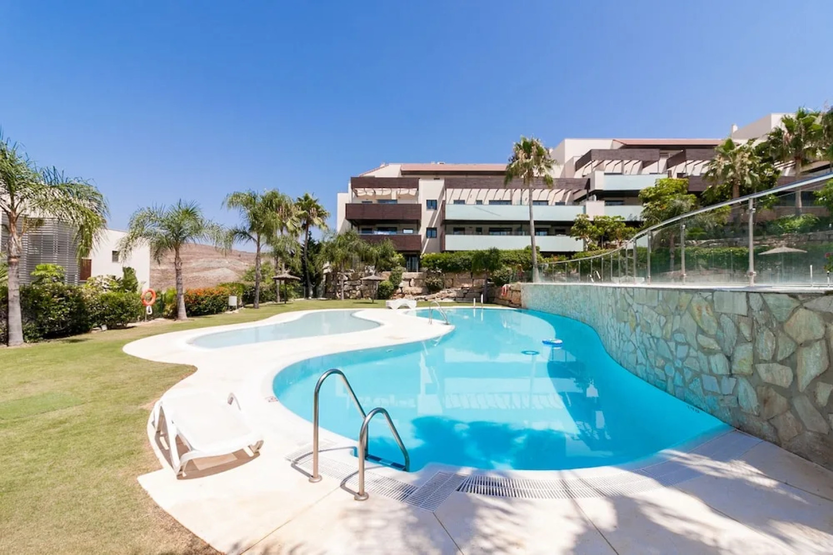 Flamingos Holiday Haven Canovas Apartment