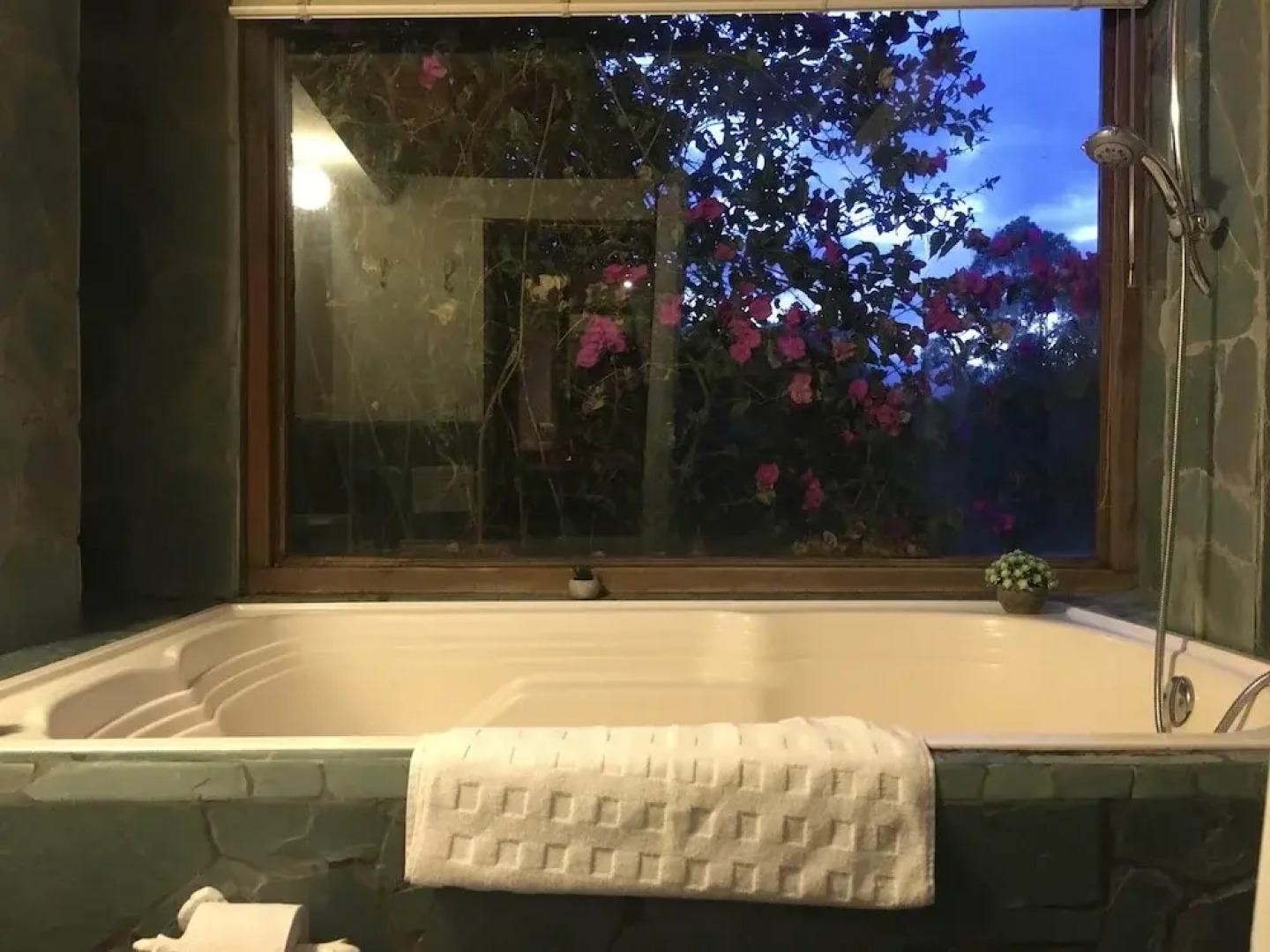 Casa Hippiness Guest House B&B