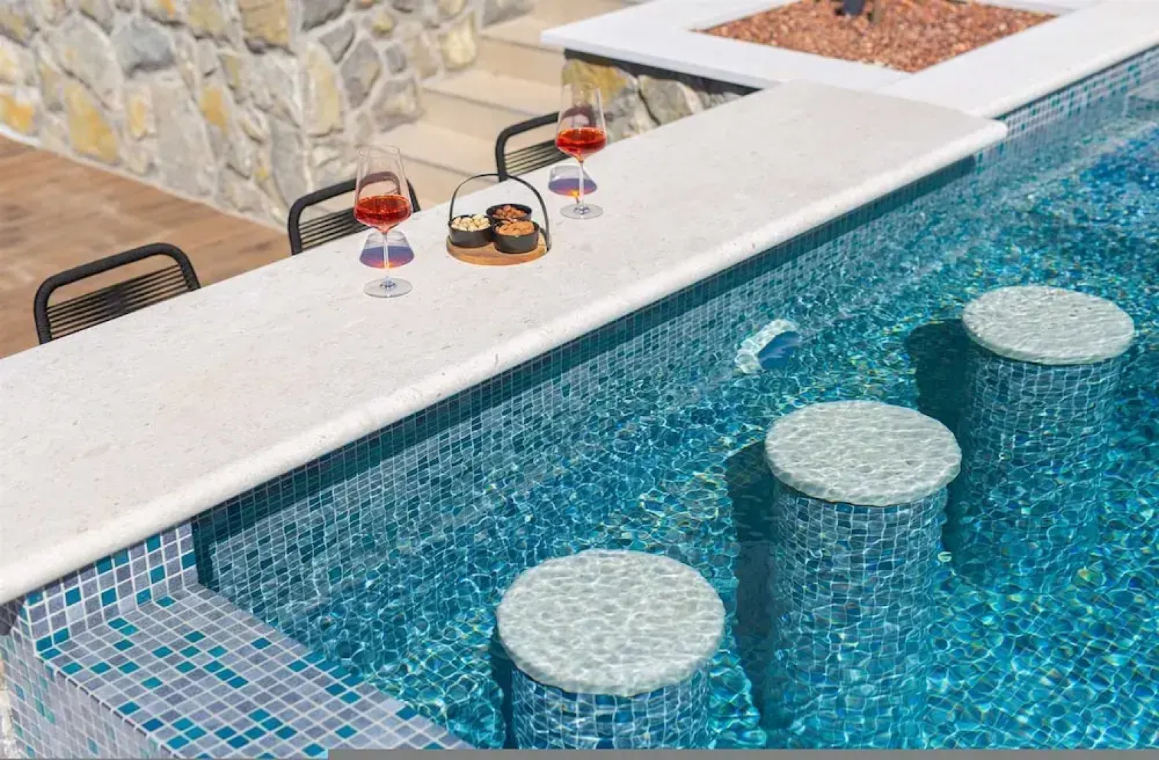 Villa Lady With Heated Pool Jacuzzi and Sauna