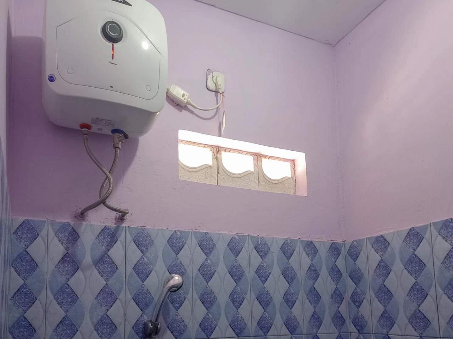 Jessy Homestay Lolak