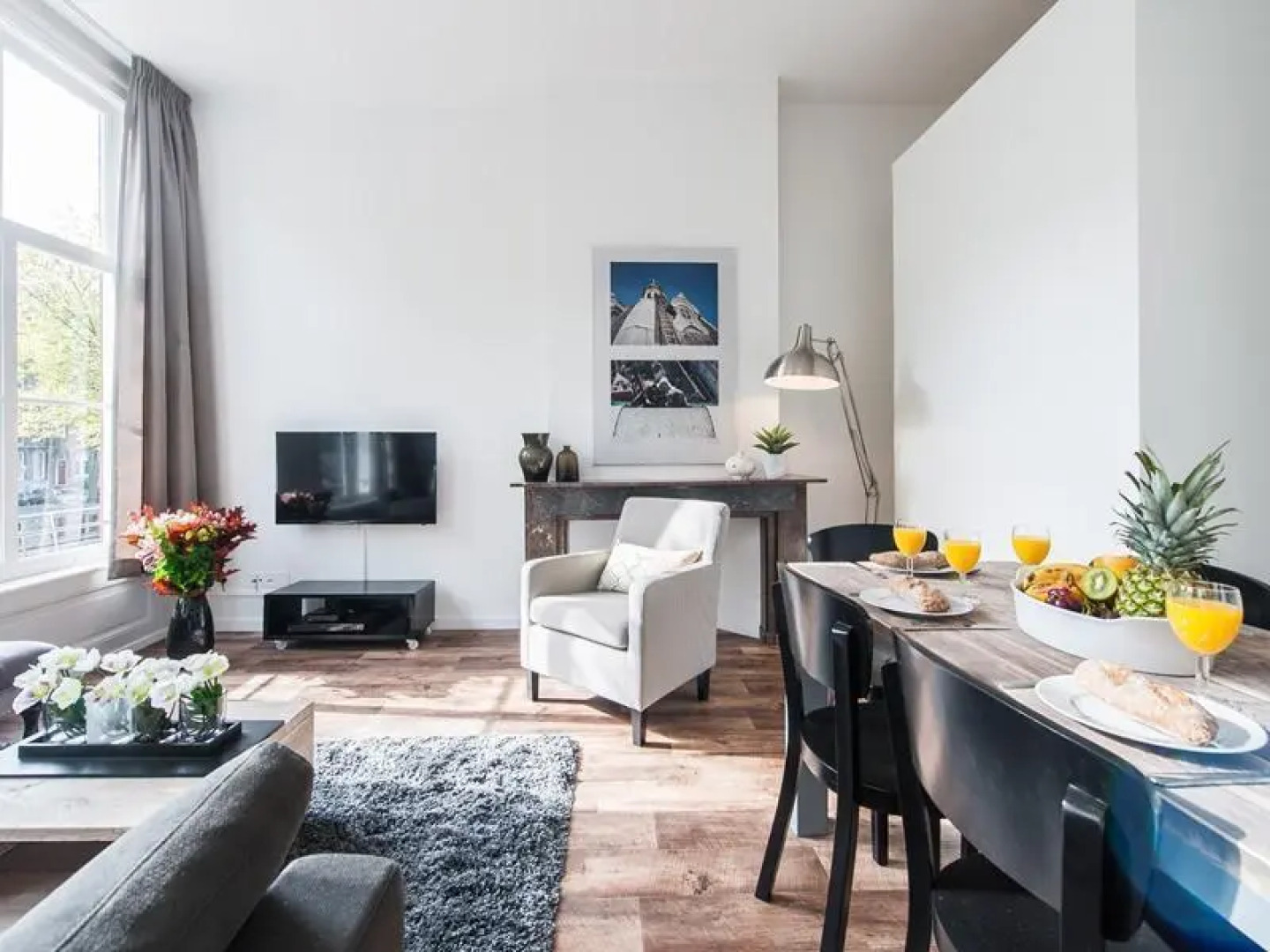 Hermitage Canal View Apartments