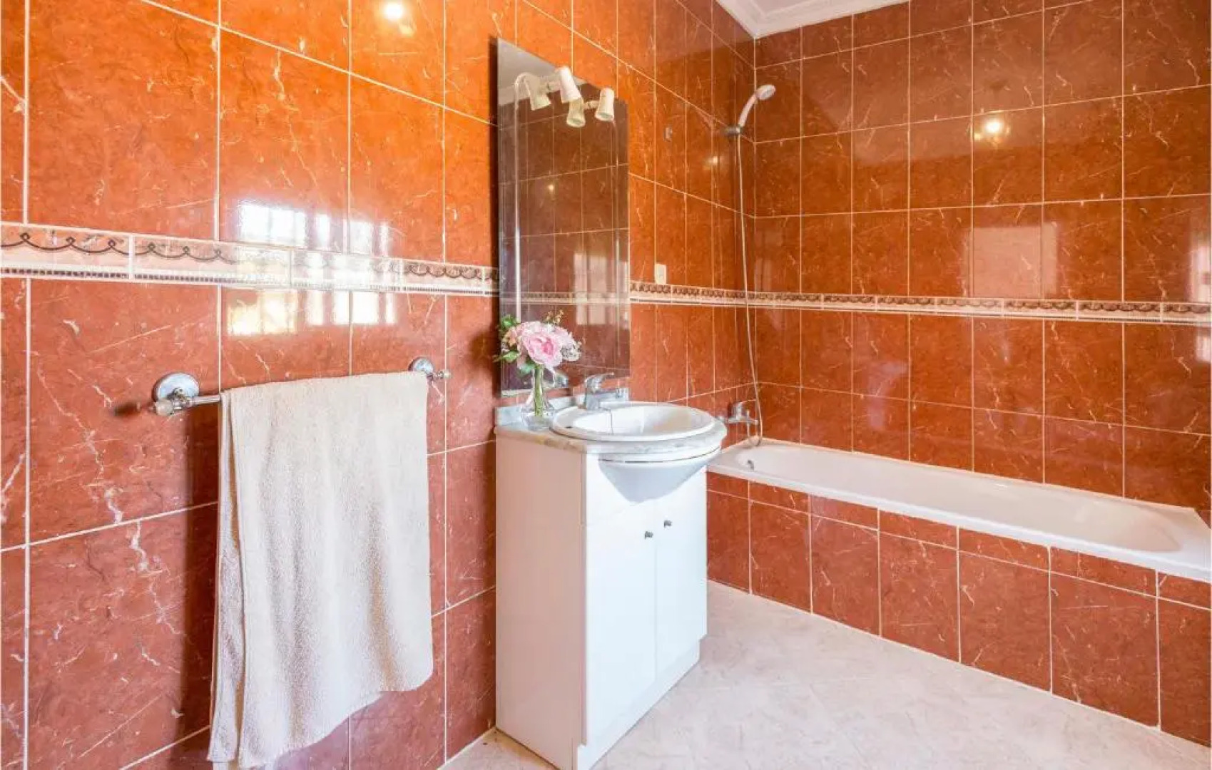 Stunning home in Olivares with Outdoor swimming pool and 3 Bedrooms