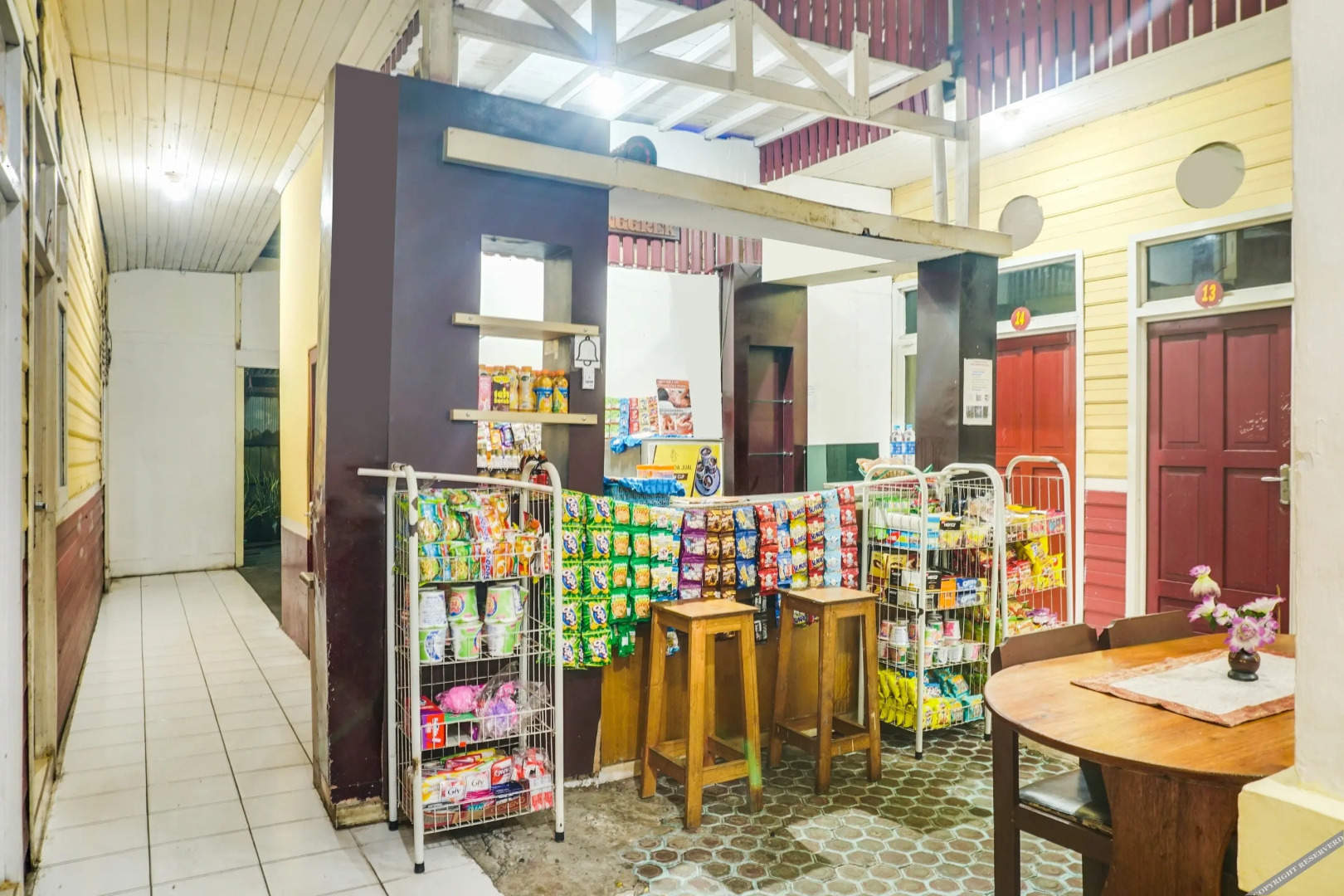 SPOT ON 91833 Hotel Anggrek Daqu Syariah Kapuas