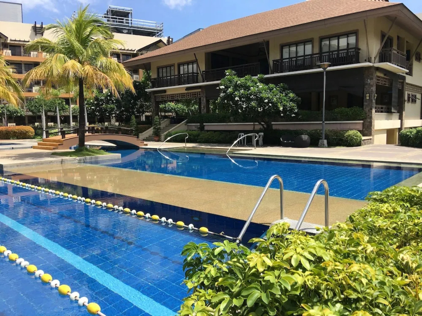 jKSUITES Manila Condos