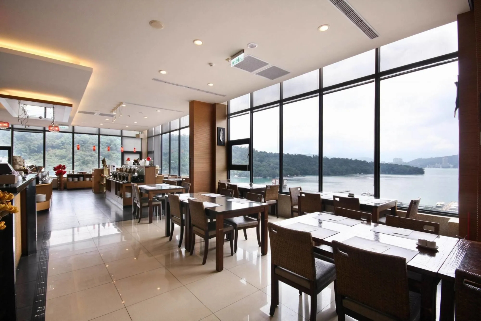 Einhan Resort