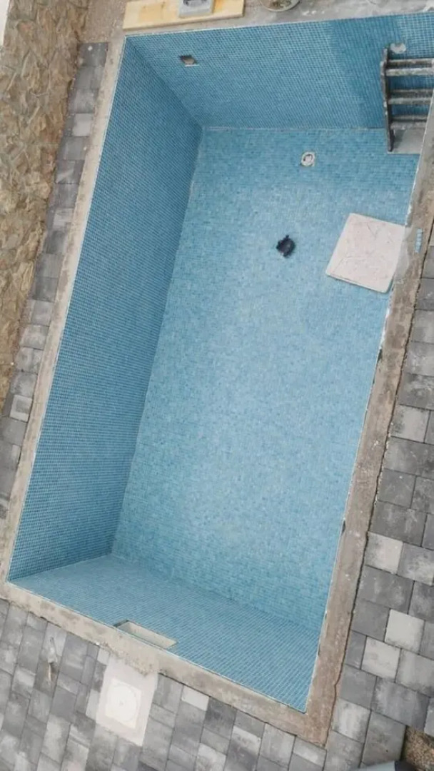 Luxurious 2-bed Appartment in Mandre With Pool