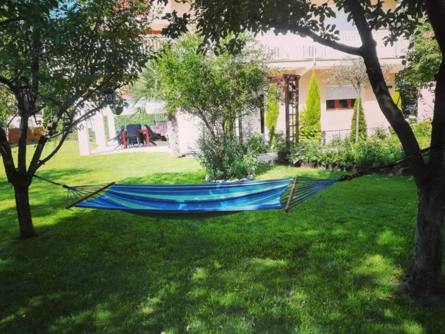 Riverside Guesthouse