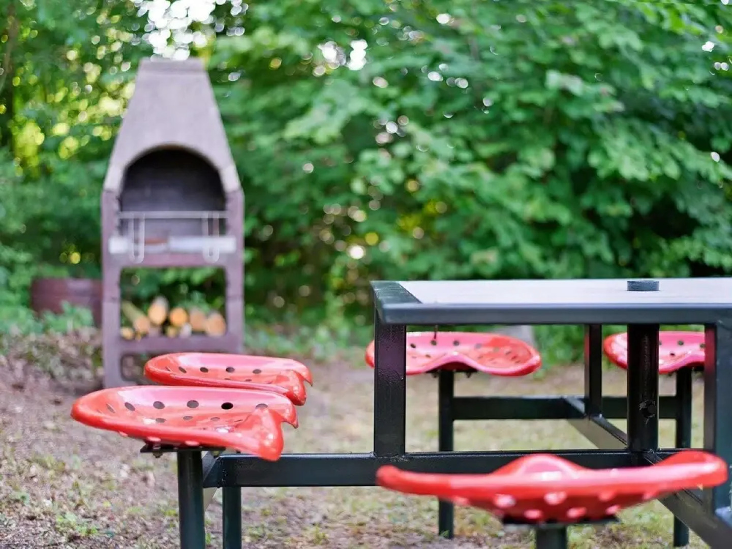 Finnish Chalet with Private Garden & Sauna near Veluwe