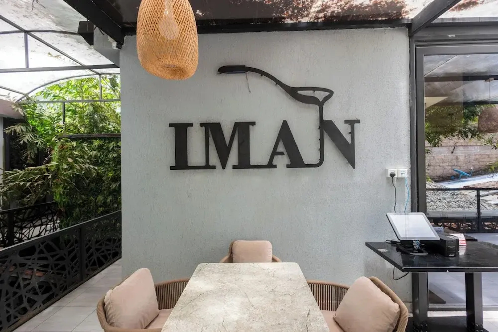 Iman Hotel