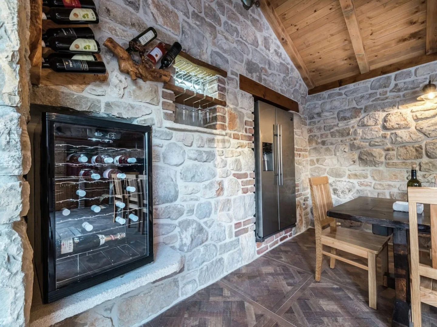 Villa in Sukosan With Pool Near the Sea