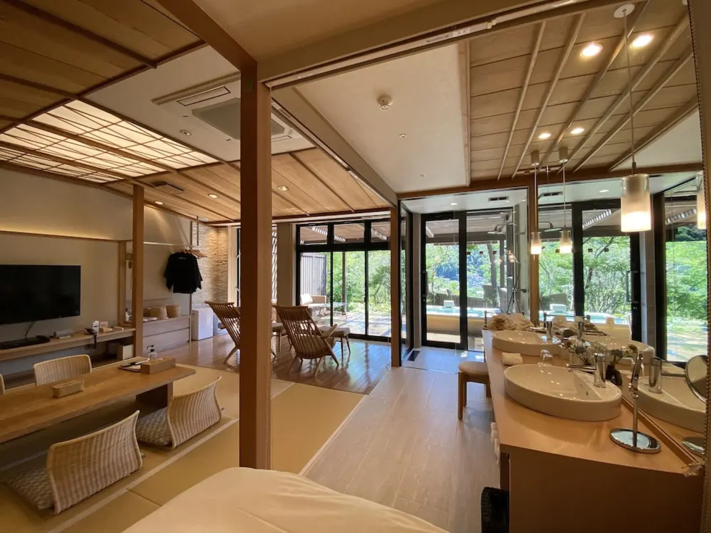 Yugawara Onsen Ashikari Ryokan