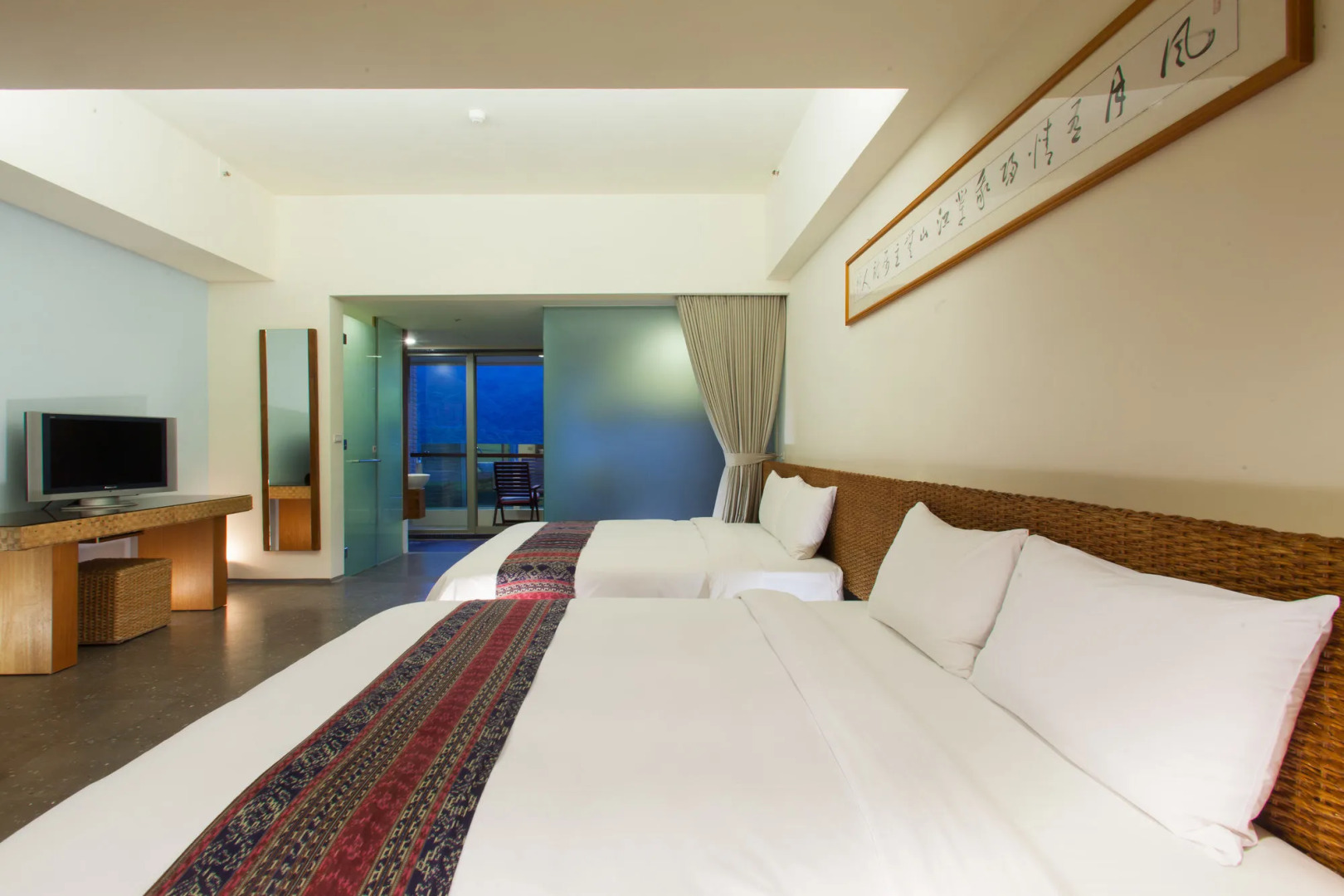 Luminous Hot Spring & Resort