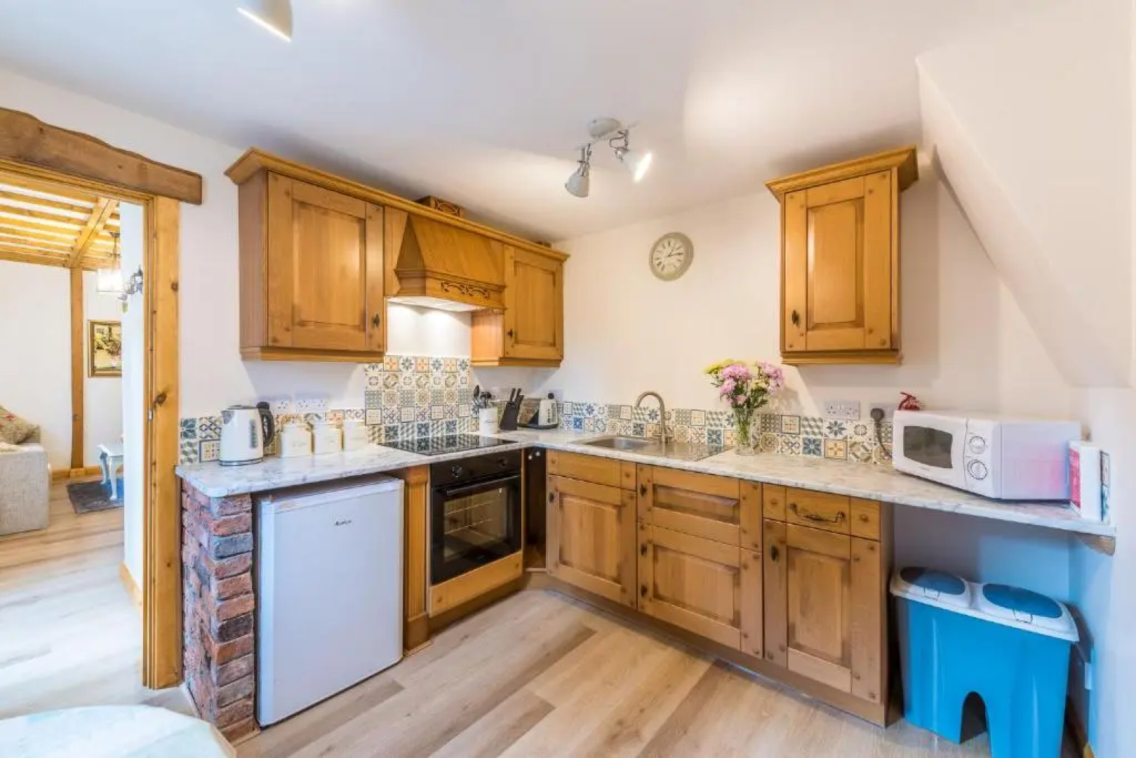 Wesley House Holidays - Choice of 2 Quirky Cottages in 4 private acres