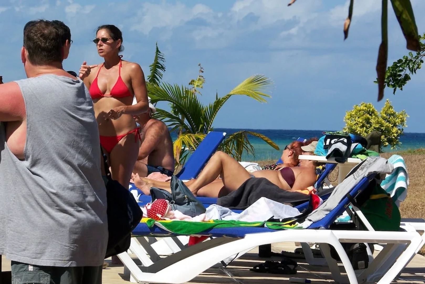 Rhodes Beach Resort Negril