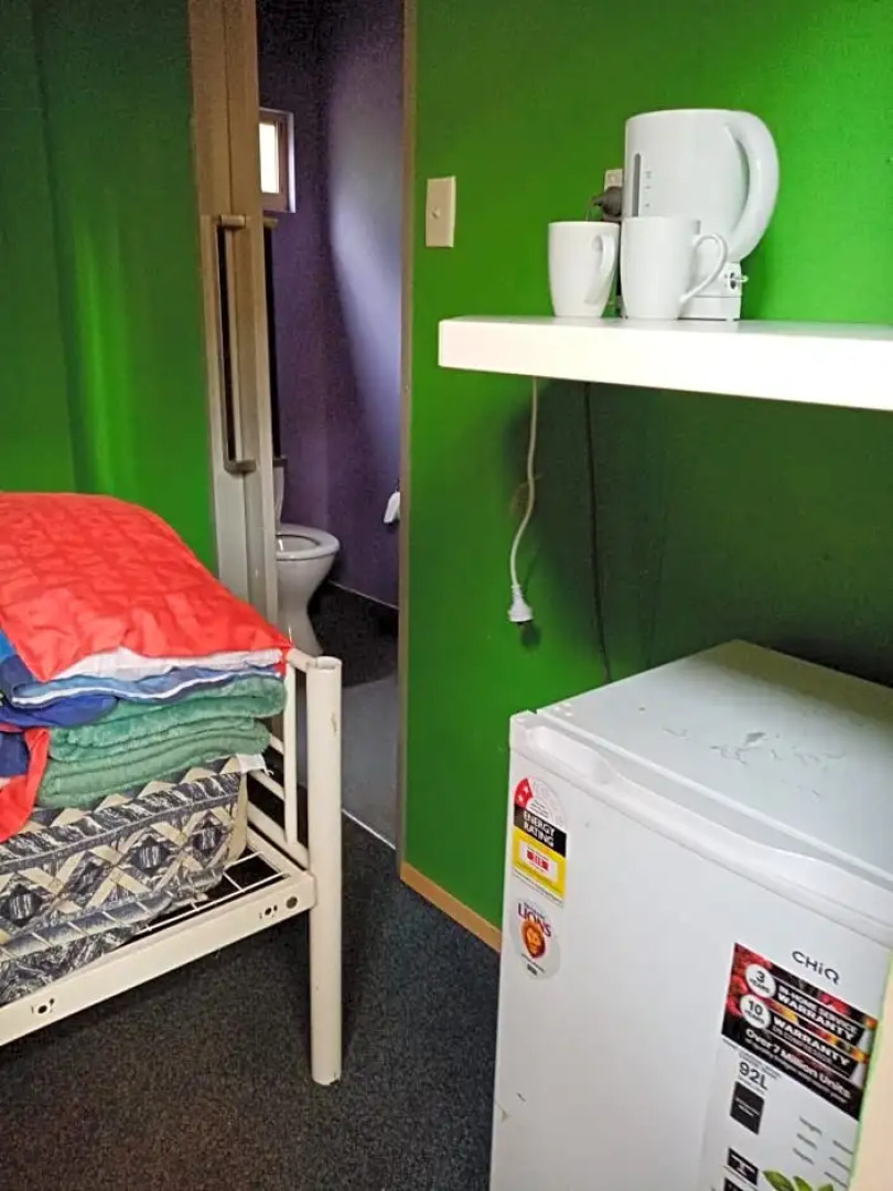 buffalo beach hostel