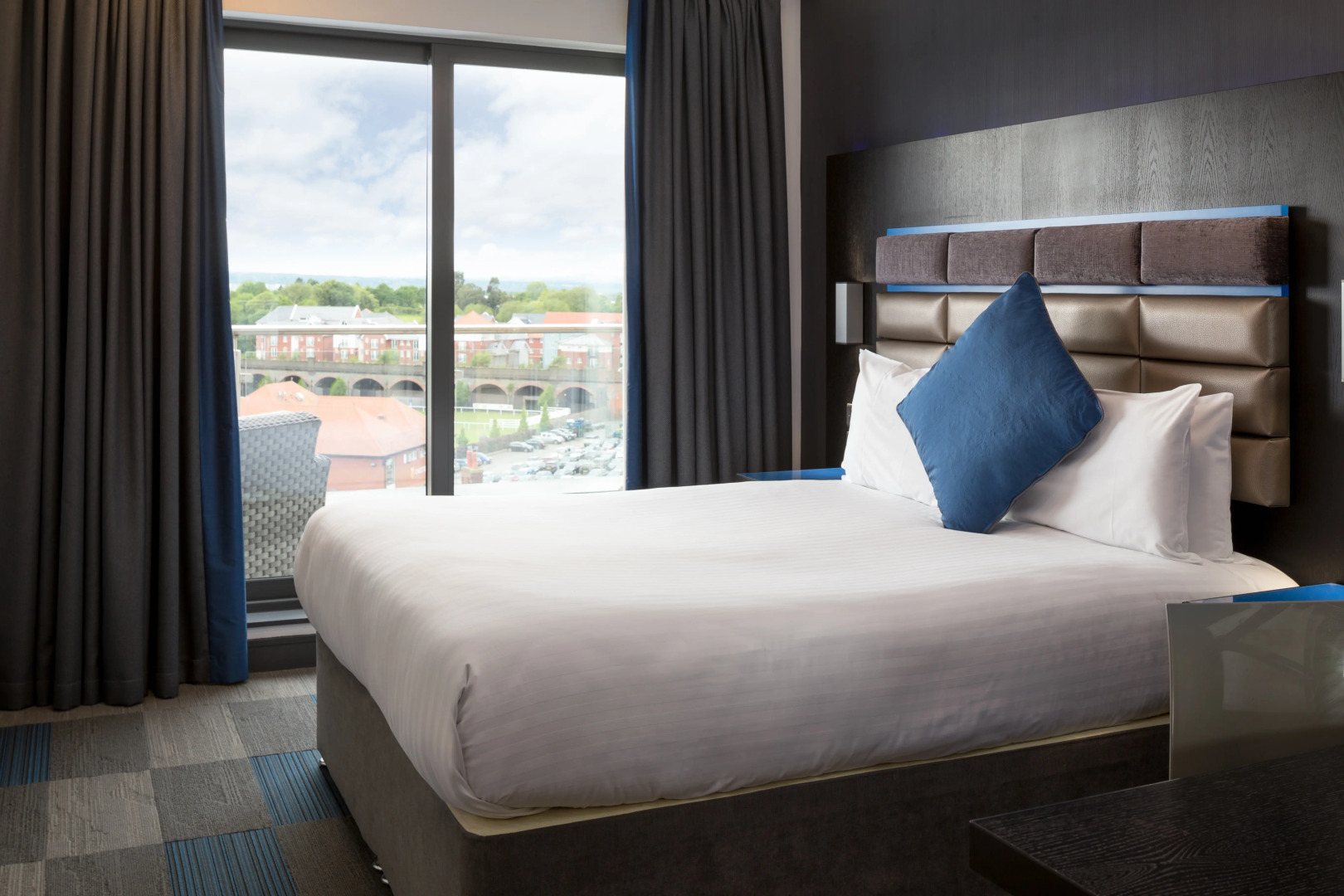 Roomzzz Chester City