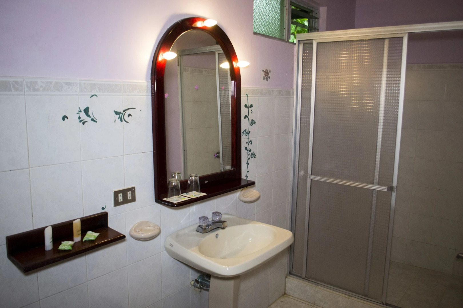 Lands in Love Tierras Enamoradas