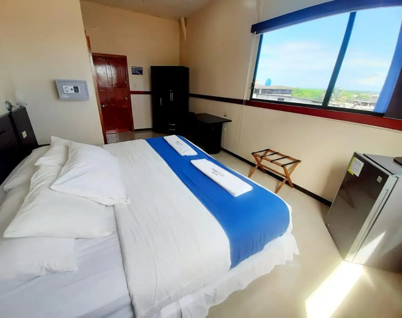 Hotel Los Algarrobos