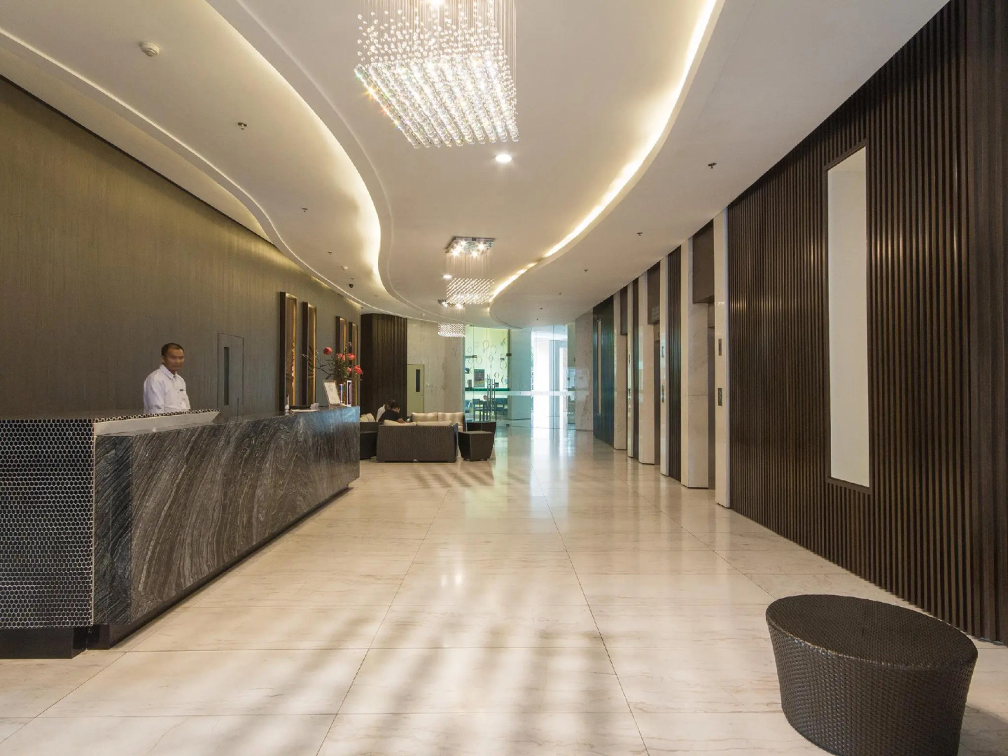 MaxStays Max Style at Fort Victoria