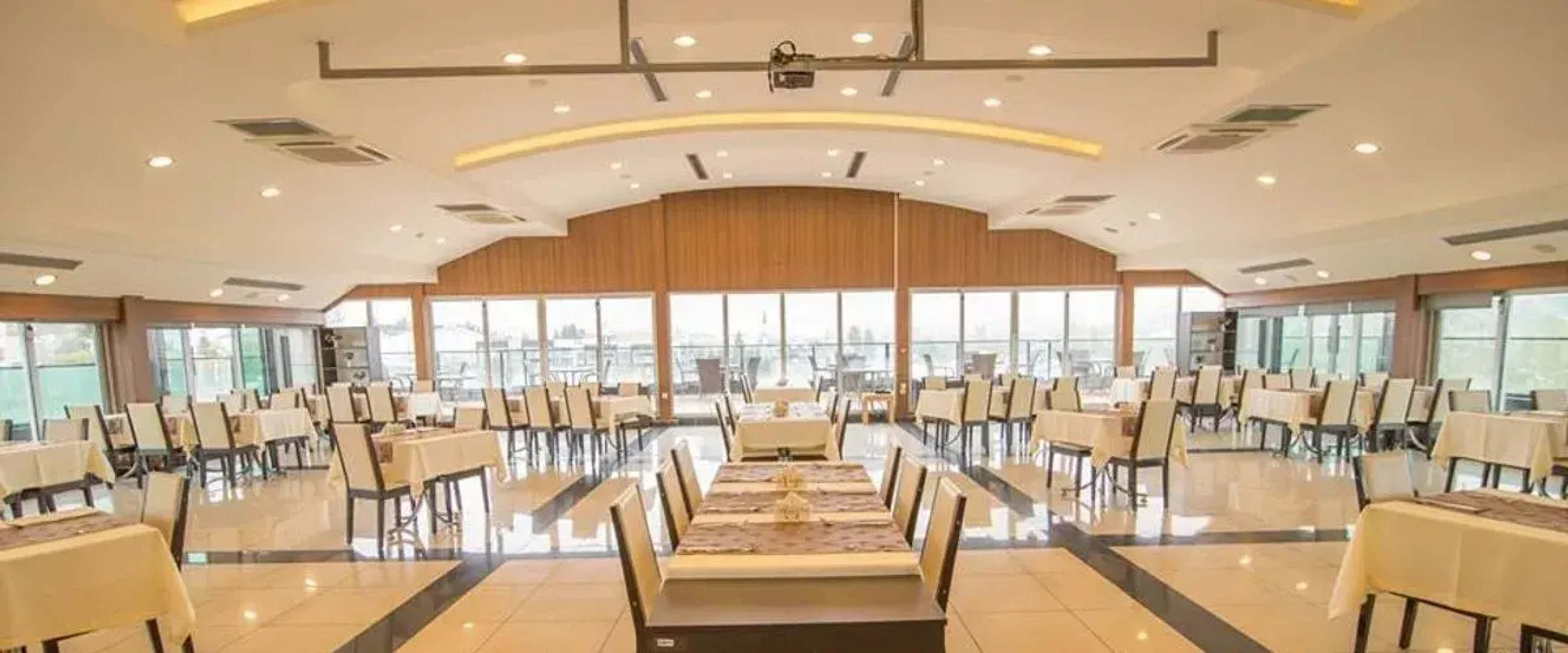 Gdz Hotels Gediz Business