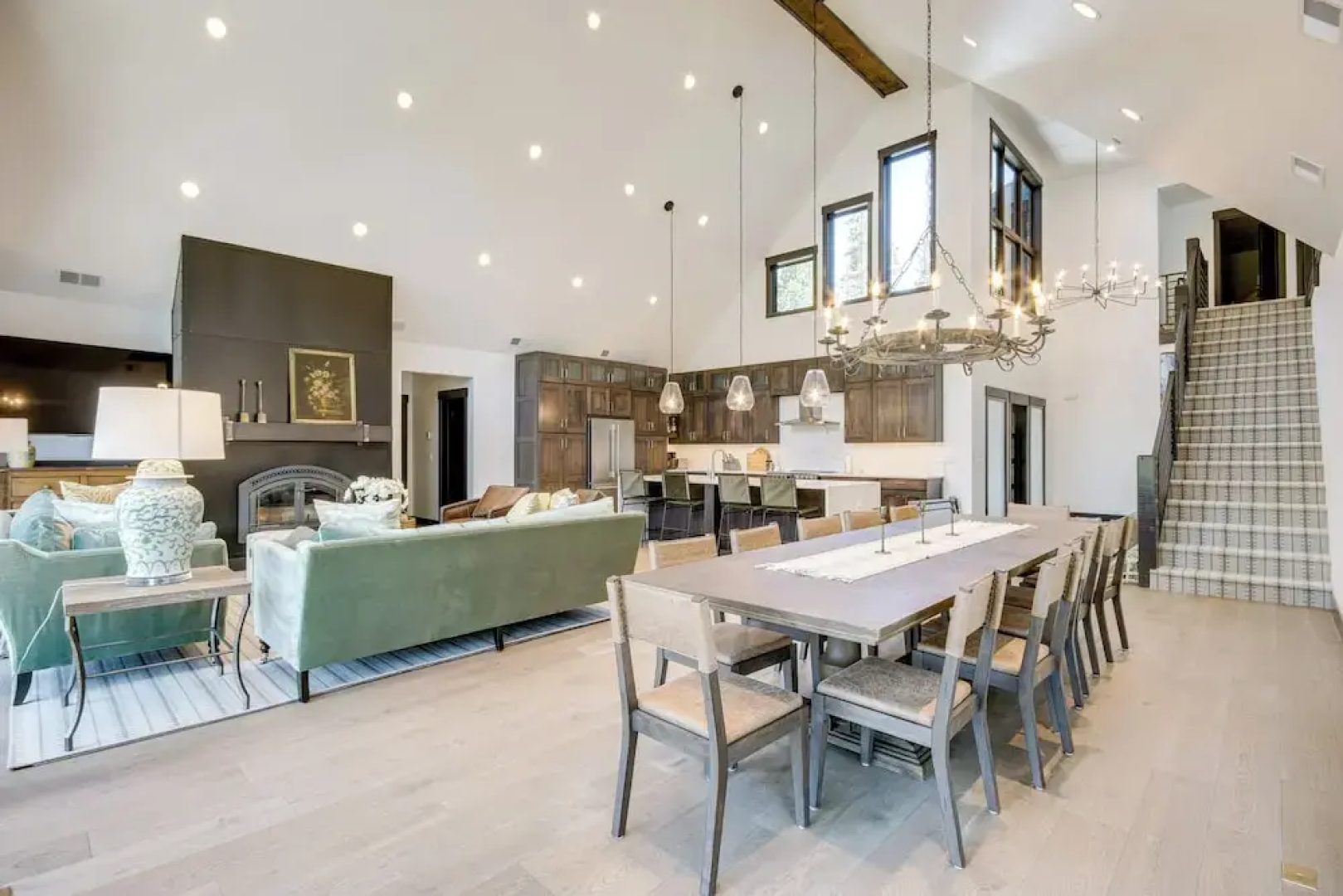 2 Mi to Big Sky Resort: Luxe Mtn-view Retreat!