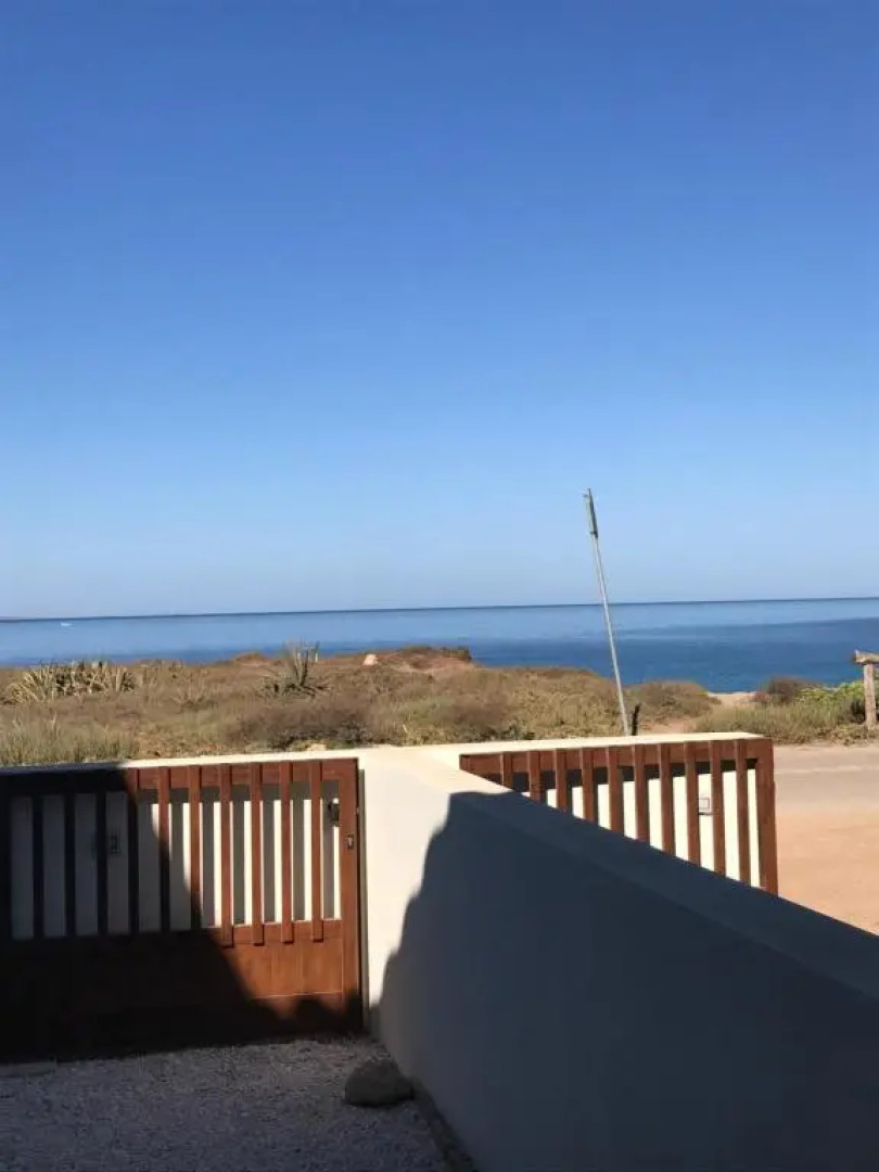 Sunshine Luxury Seafront House - S'arena Scoada