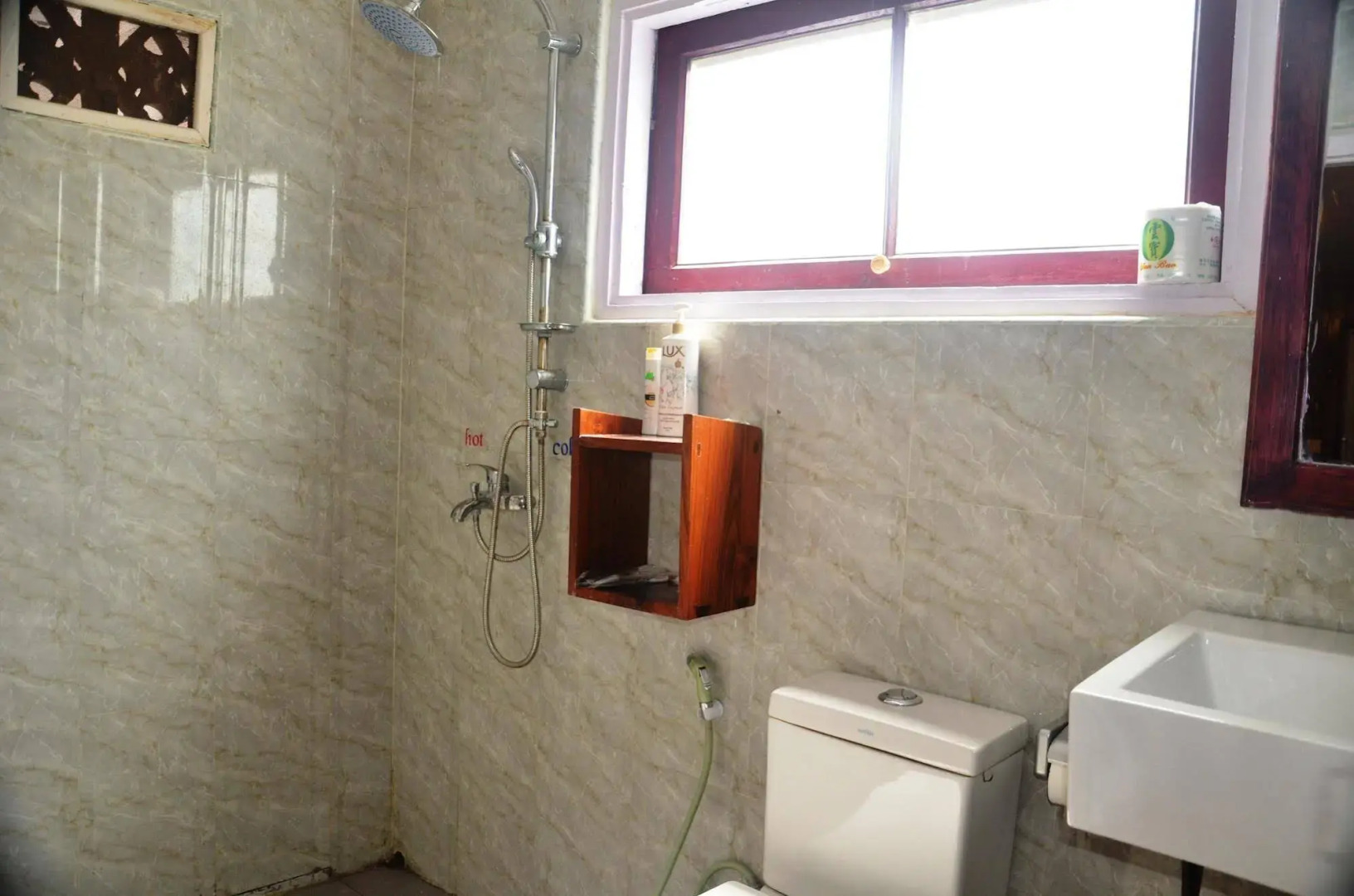 Golden Empress Hotel