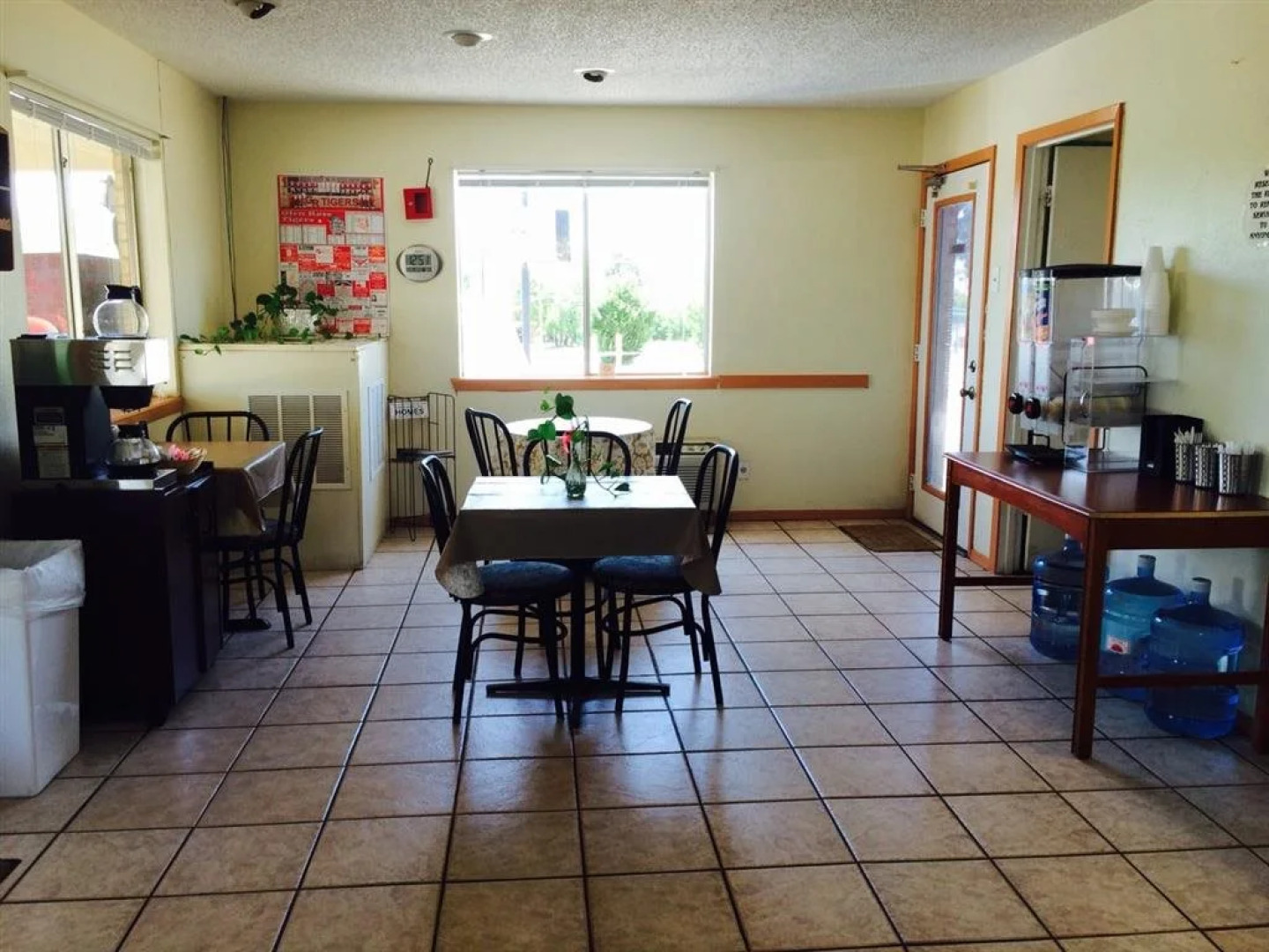 Glen Rose Inn and Suites