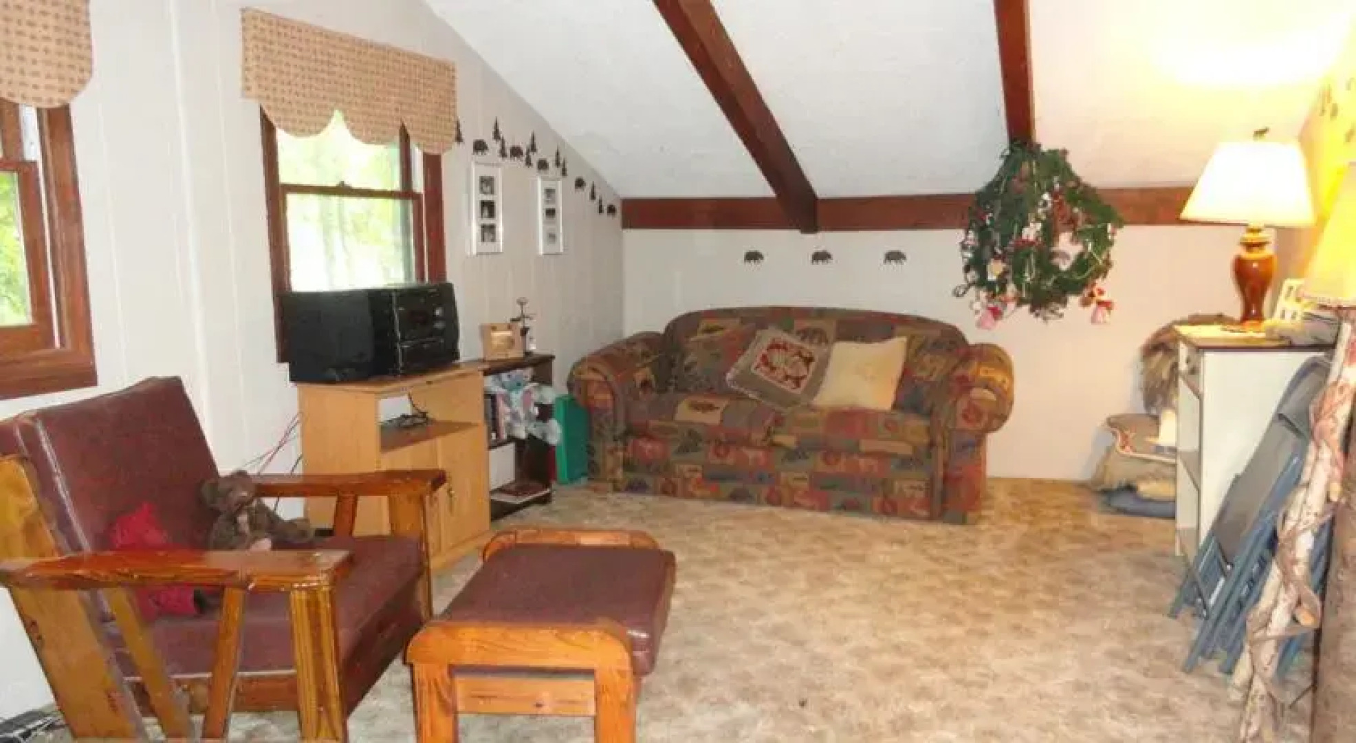 Cobis Cabin By VCI Real Estate Services