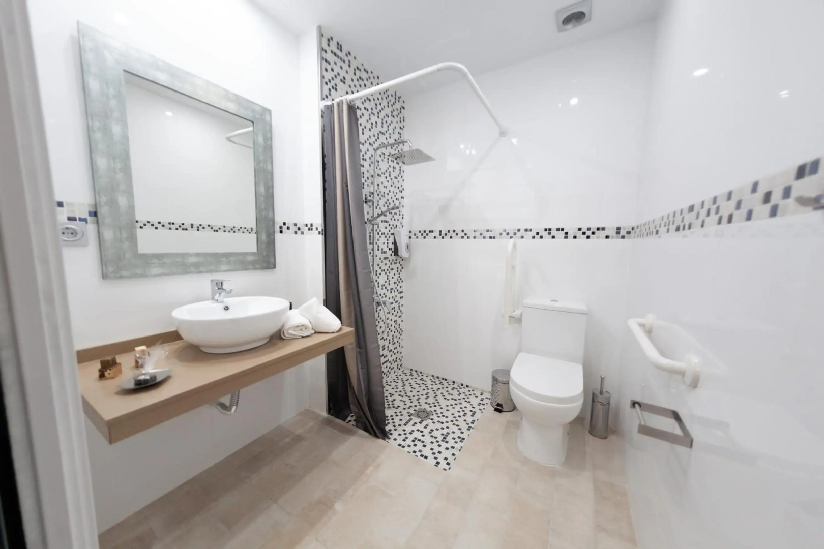 Hercules Boutique Hotel