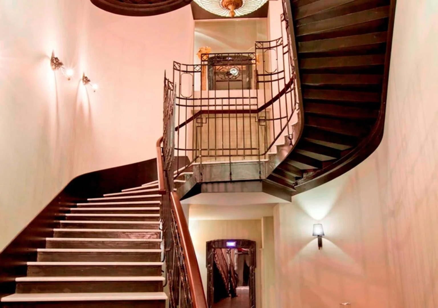 Отель «Астория»