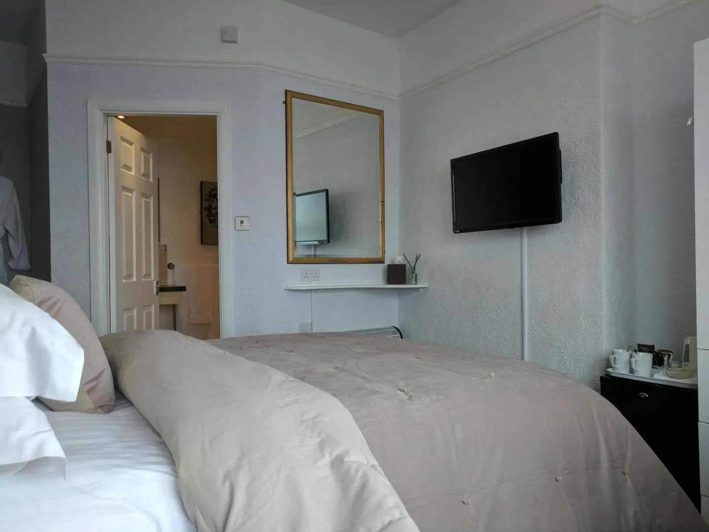 The Broadwater Guest House