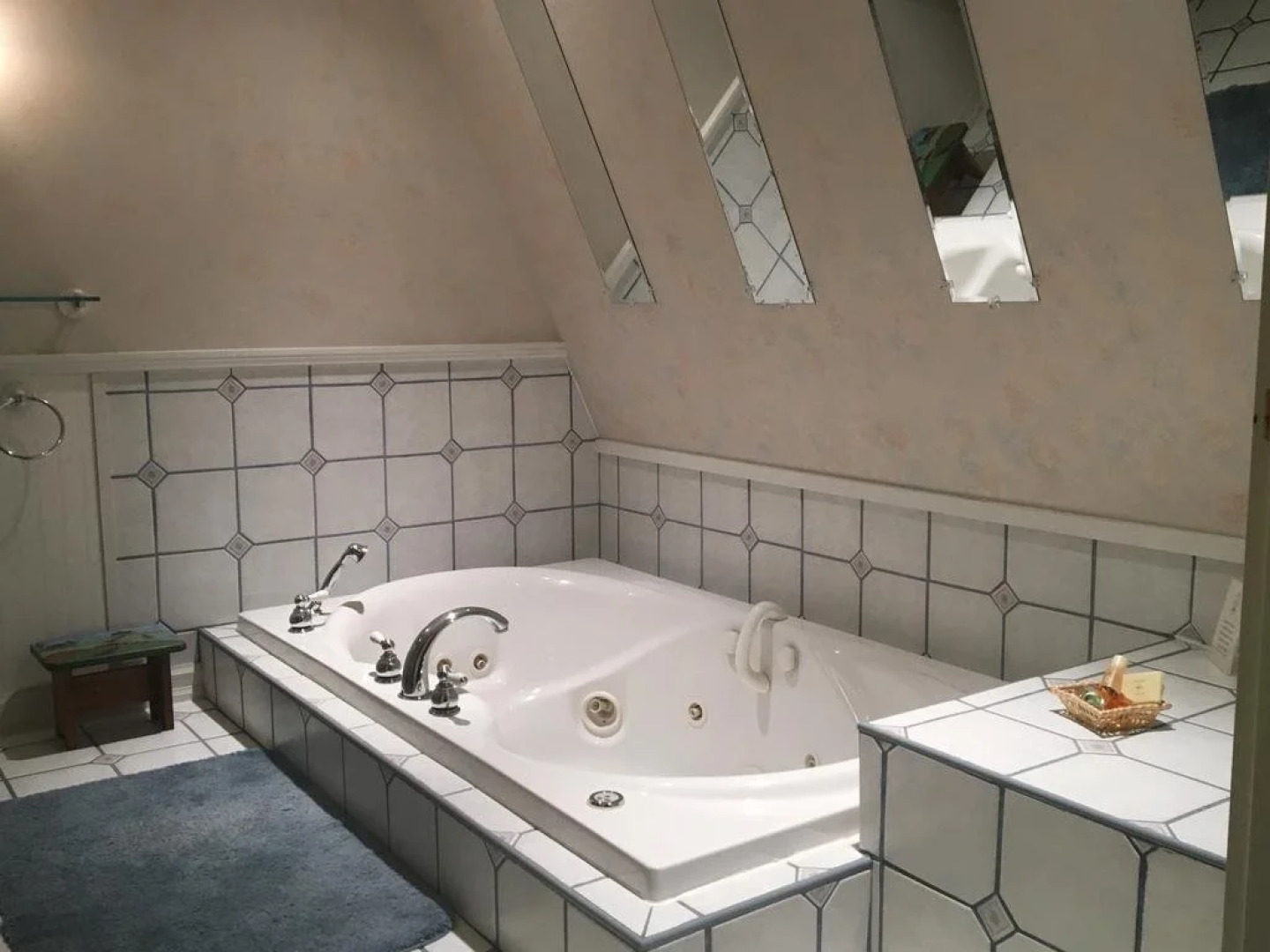 Red Barn Village Bed and Breakfast